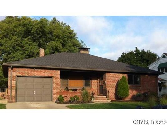 Attached, Exterior, Facade, Brick Facade, Ranch