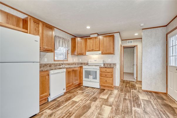 Interior, Kitchen, Recessed Lighting, Wood Texture Flooring