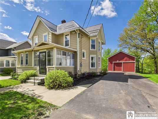 Detached Garage, Exterior, Facade, Queen Anne Victorian