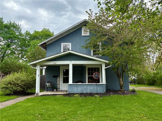 Exterior, Facade, American Craftsman