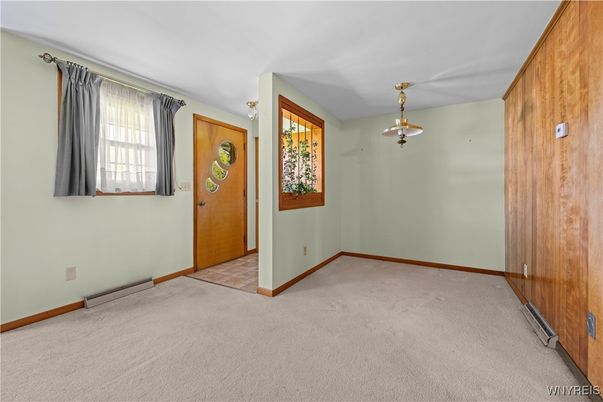 Empty room, Interior, Pendant Lights