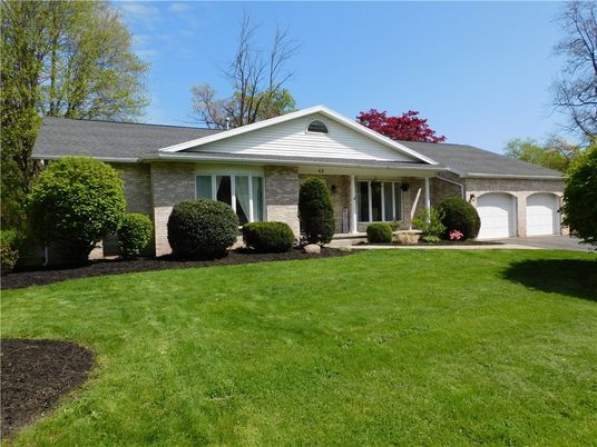 Attached, Exterior, Facade, Brick Facade, Ranch