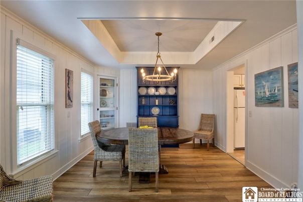 Chandelier, Dining room, Interior, Wood Texture Flooring