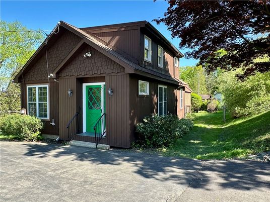 Exterior, Facade, American Craftsman