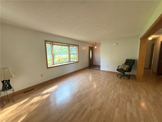 Empty room, Interior, Pendant Lights, Wood Texture Flooring