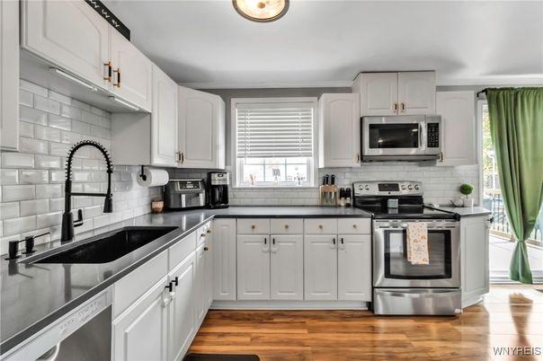 Interior, Kitchen, Stainless Steel Appliances, Wood Texture Flooring