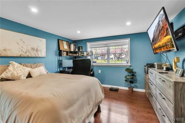 Bedroom, Interior, Recessed Lighting, Wood Texture Flooring
