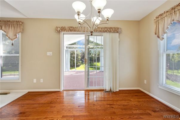 Chandelier, Empty room, Interior, Wood Texture Flooring
