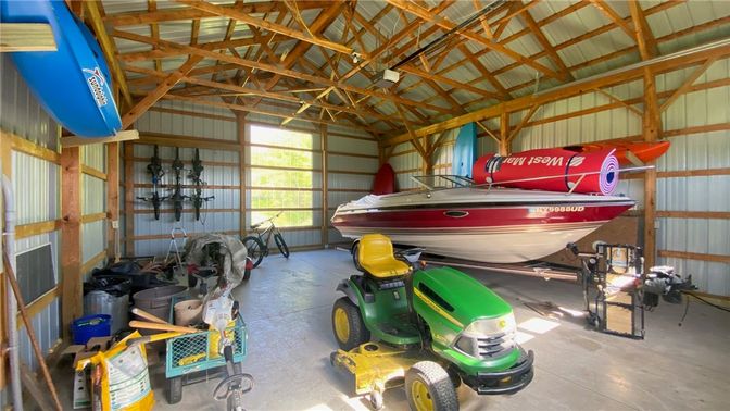 Garage, Interior