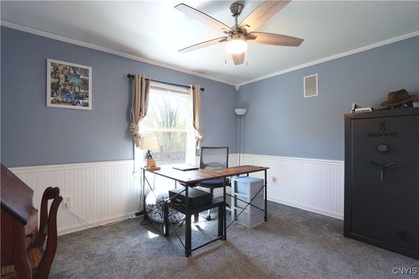 Home Office, Interior