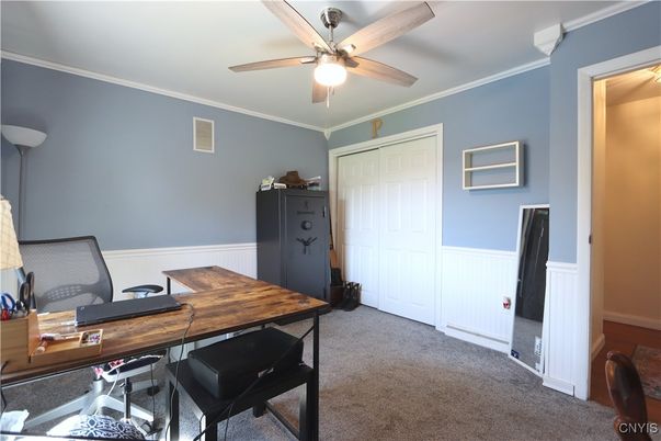 Home Office, Interior