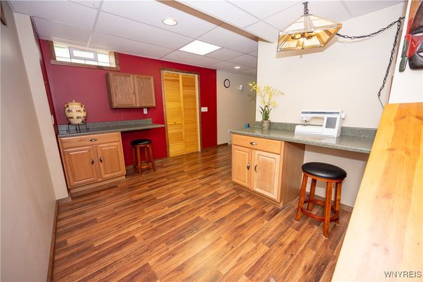 Interior, Recessed Lighting, Wood Texture Flooring
