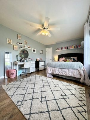 Bedroom, Home Office, Interior, Wood Texture Flooring