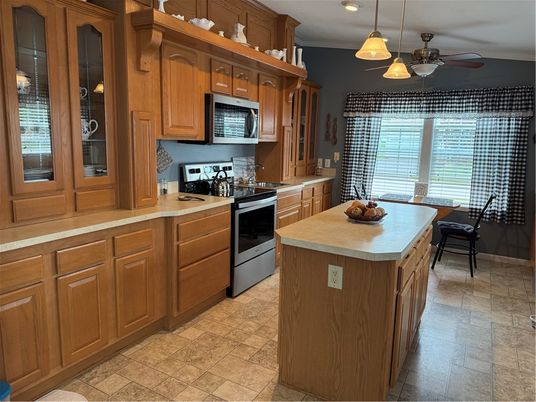 Interior, Kitchen, Pendant Lights, Recessed Lighting, Stainless Steel Appliances