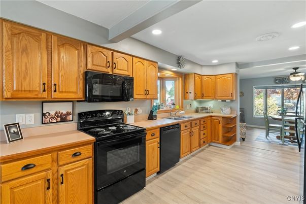 Dining room, Interior, Kitchen, Recessed Lighting, Wood Texture Flooring