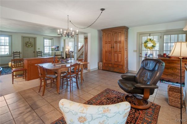 Chandelier, Dining room, Interior