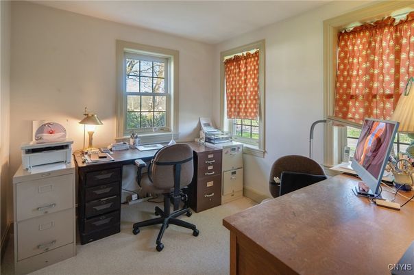 Home Office, Interior