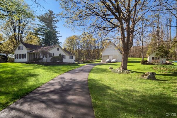 Backyard, Detached Garage, Exterior