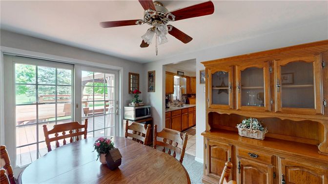 Dining room, Interior