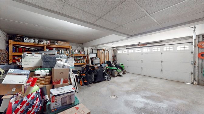 Garage, Interior
