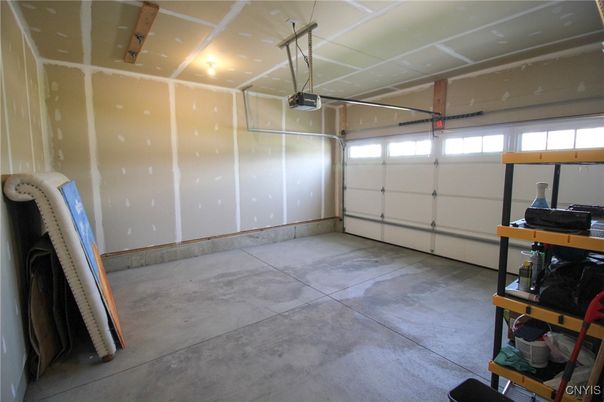 Garage, Interior