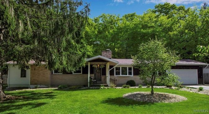 Attached, Backyard, Exterior, Facade, Brick Facade, Ranch