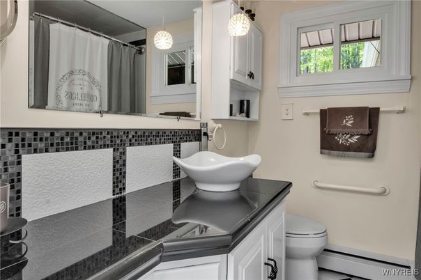 Bathroom, Interior, Pendant Lights