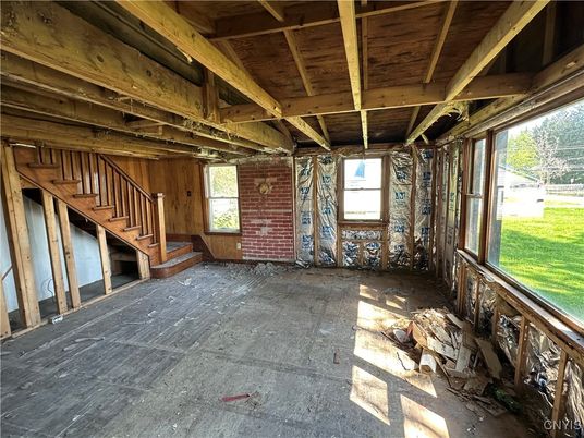 Empty room, Interior, Stone Walls, Wooden Beams, Wooden Ceilings