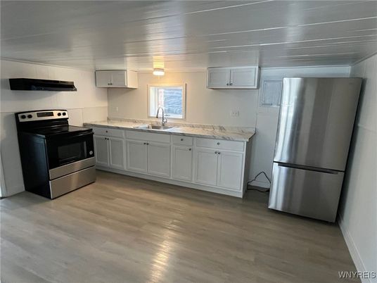 Interior, Kitchen, Stainless Steel Appliances, Wood Texture Flooring