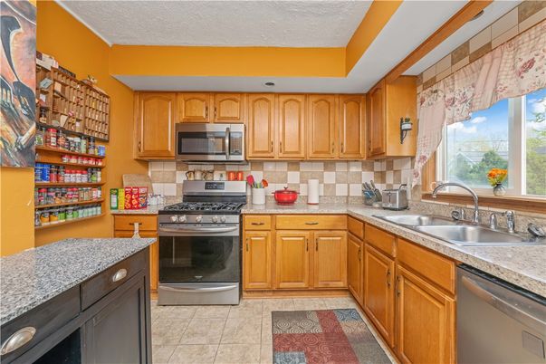 Interior, Kitchen, Stainless Steel Appliances