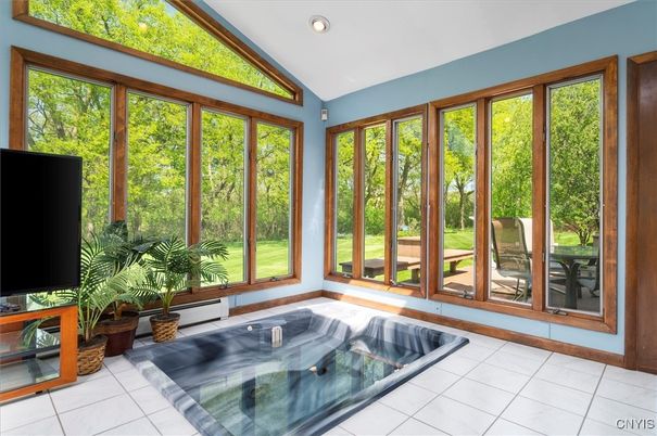 Interior, Recessed Lighting, Sun Room