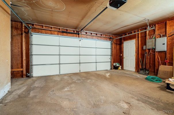 Garage, Interior