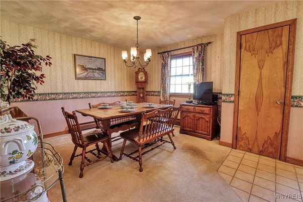 Chandelier, Dining room, Interior