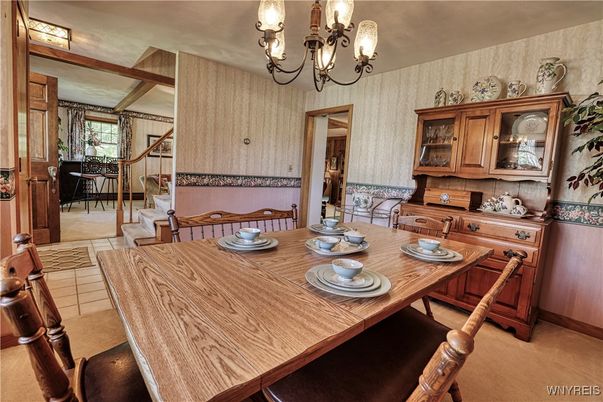 Chandelier, Dining room, Interior
