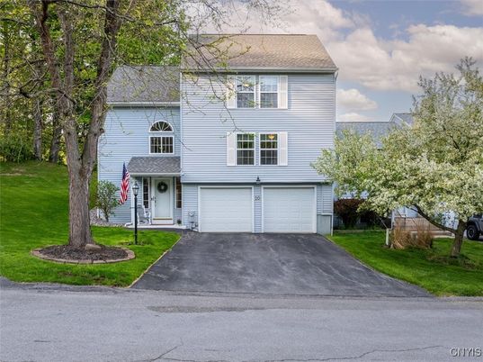 Attached, Exterior, Facade, Raised Ranch