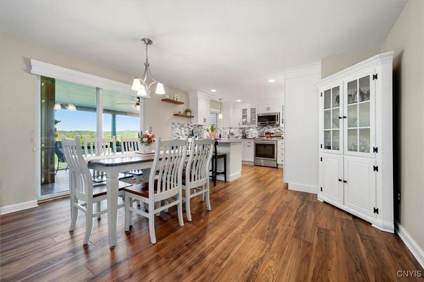 Dining room, Interior, Kitchen, Pendant Lights, Recessed Lighting, Wood Texture Flooring