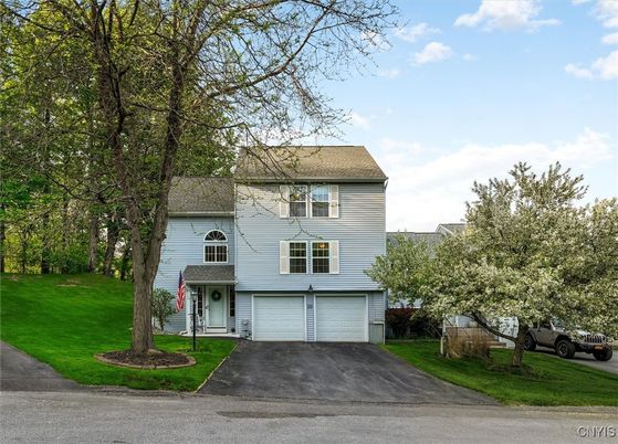 Attached, Exterior, Facade, Raised Ranch