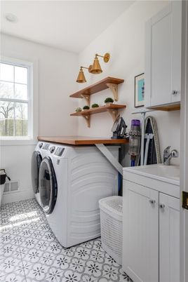 Interior, Washer