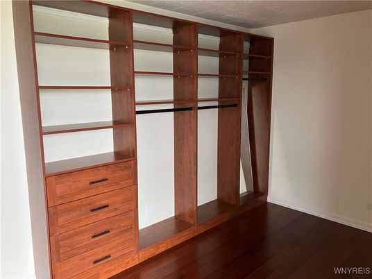 Interior, Walk-in Closets, Wood Texture Flooring