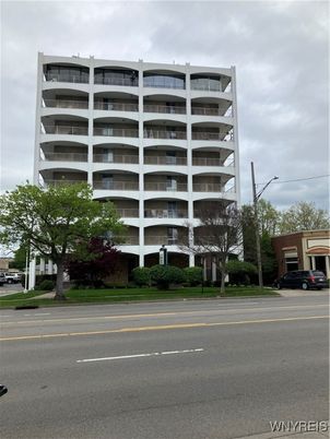 Exterior, Facade, Condo Building