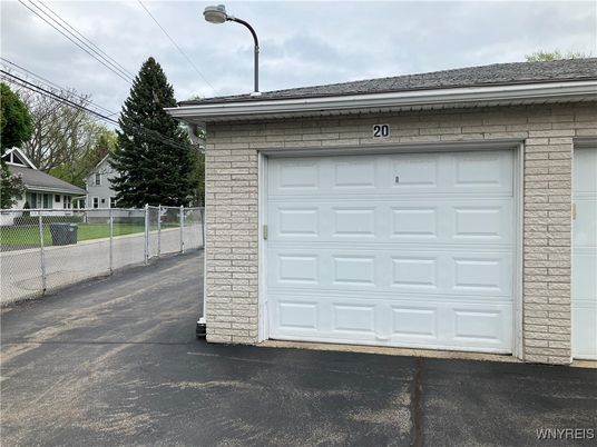 Detached Garage, Exterior