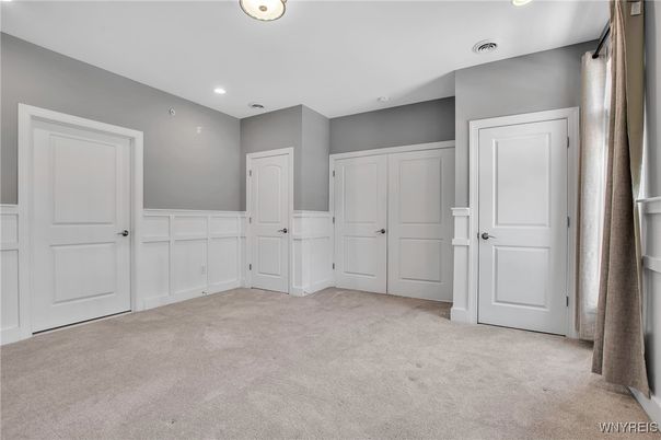 Empty room, Interior, Recessed Lighting