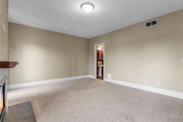 Empty room, Fireplace, Interior