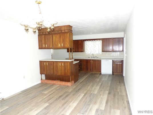 Chandelier, Interior, Kitchen, Wood Texture Flooring
