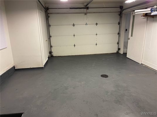 Garage, Interior