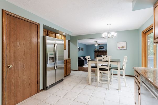 Chandelier, Dining room, Interior, Kitchen, Stainless Steel Appliances