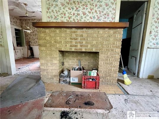 Fireplace, Interior
