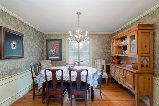 Chandelier, Dining room, Interior, Wood Texture Flooring