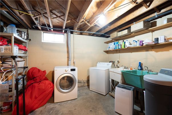Interior, Washer, Wooden Beams, Wooden Ceilings