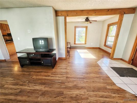 Empty room, Interior, Wooden Beams, Wood Texture Flooring